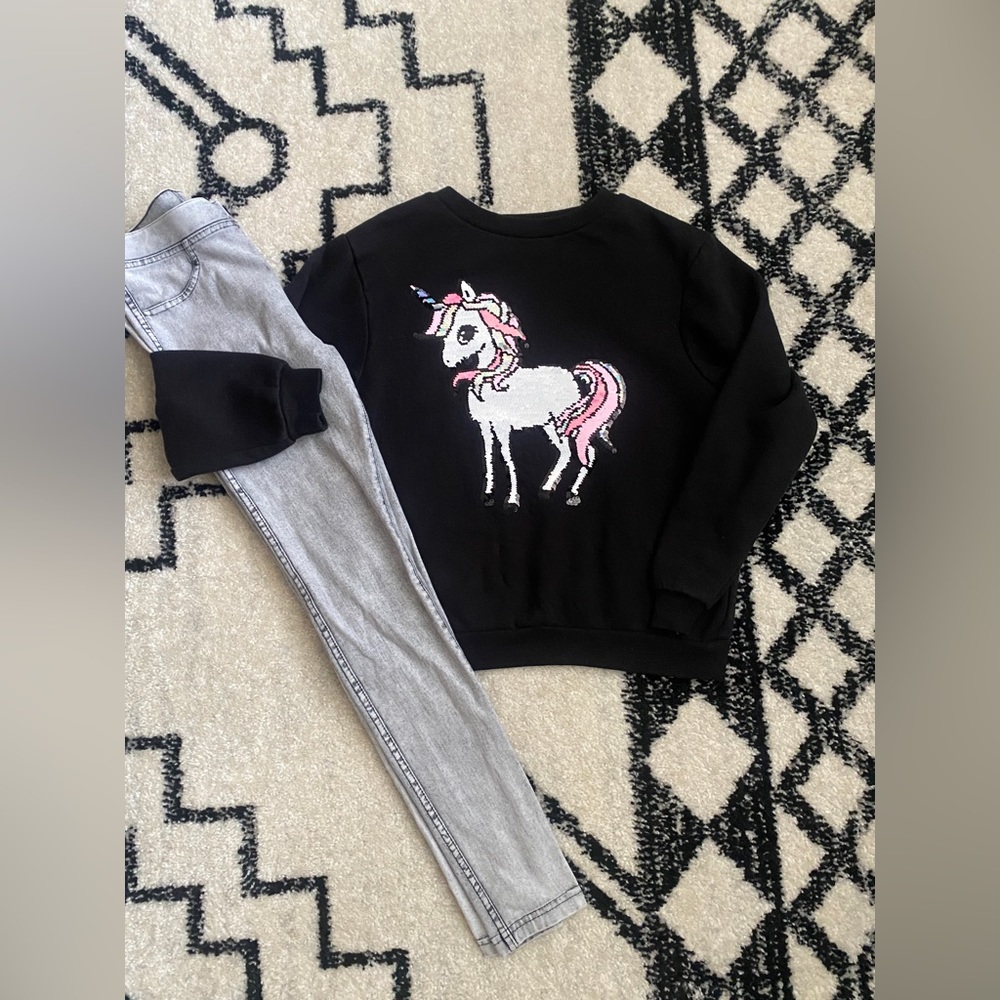 H&M Girl’s Black Denim Leggings and Sequin Unicorn Sweatshirt Size 10/12